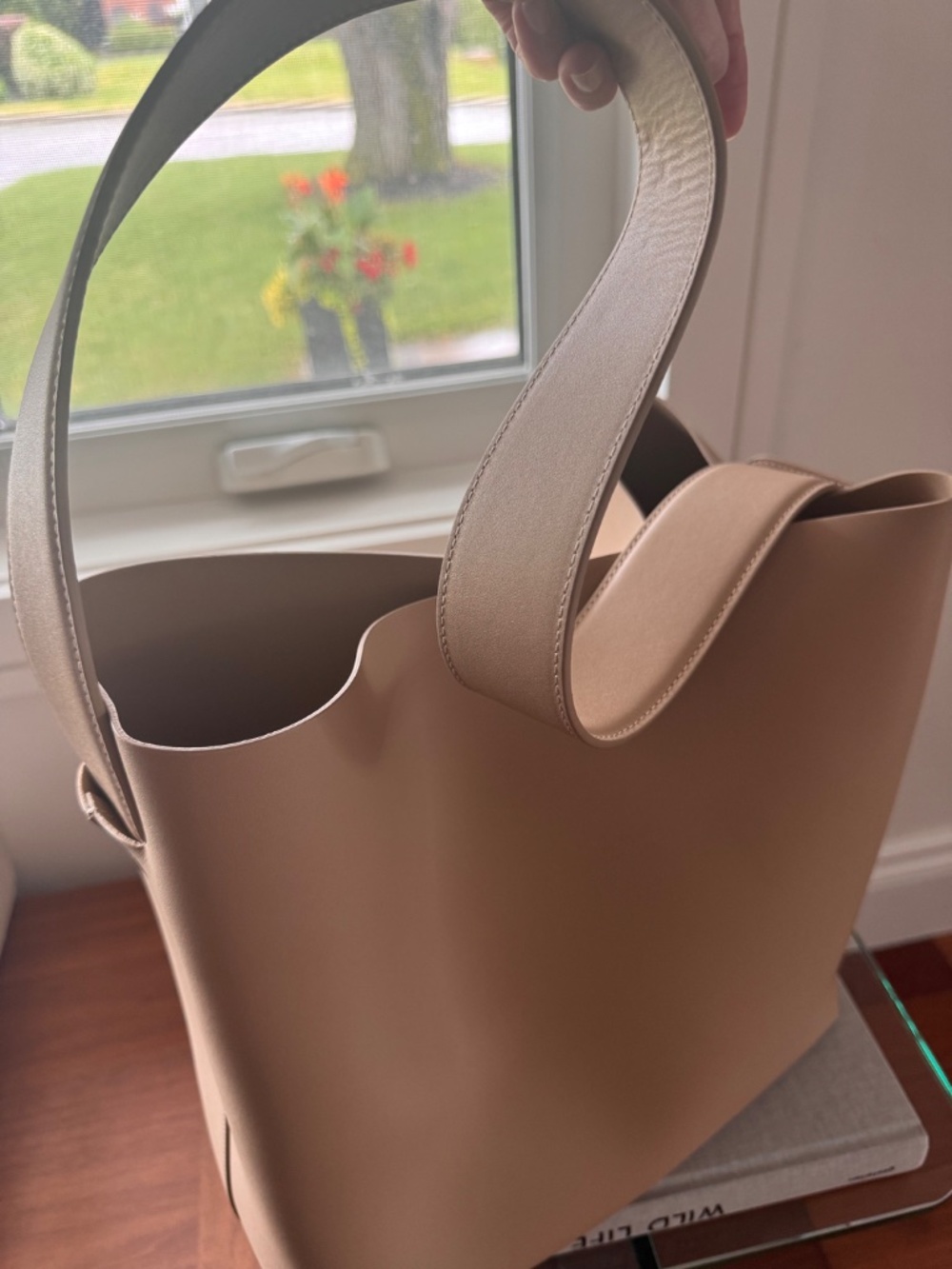 ARKET Leather Tote Bag | Retired Taupe | Never Used | Scandinavian Minimalist - Picture 4 of 8